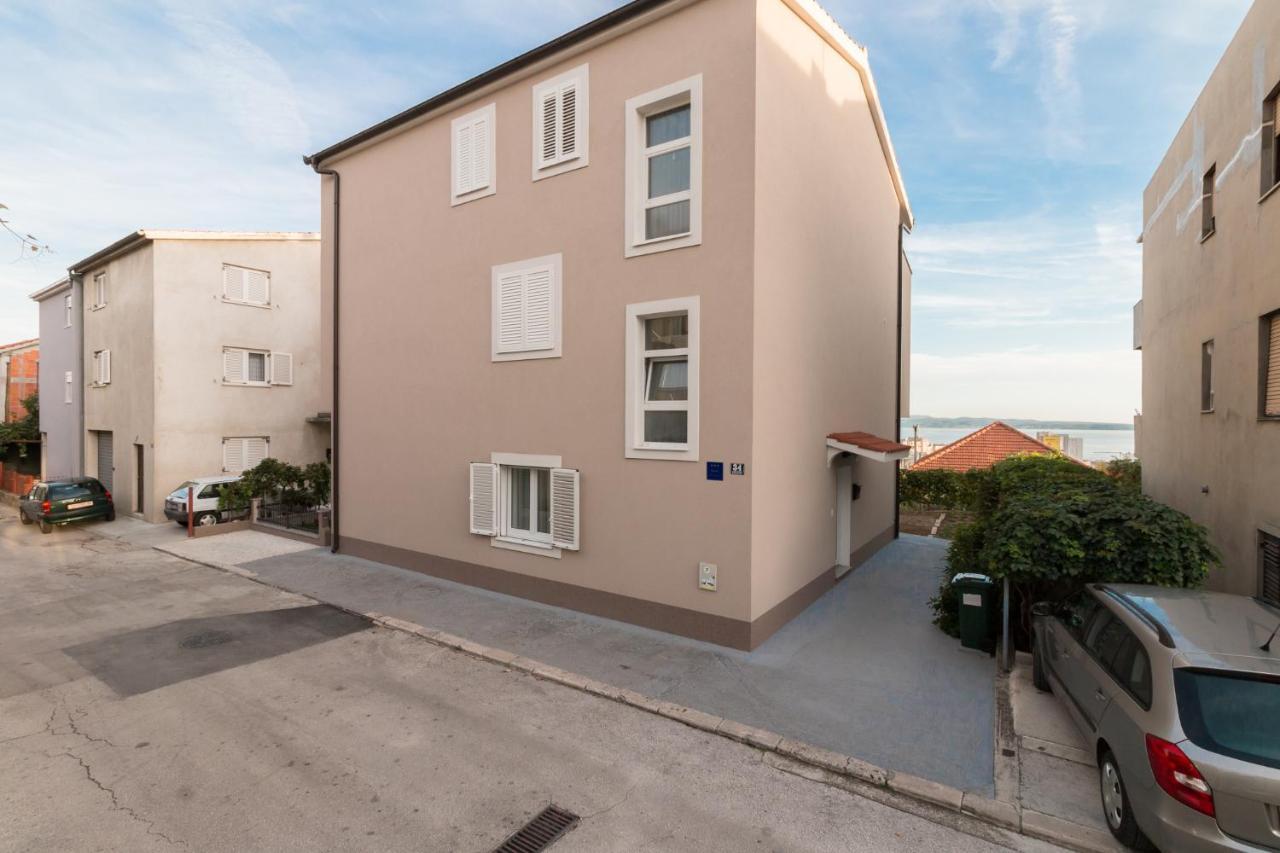 Apartments Lusani Split Exterior photo